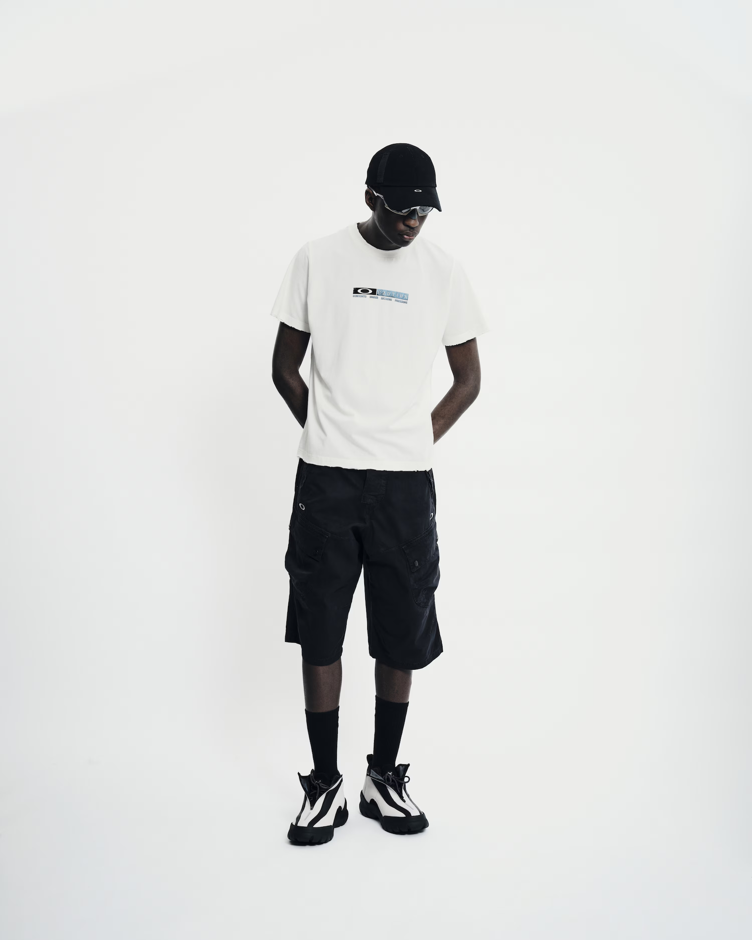 Camiseta Oakley x PIET Caution Ripped