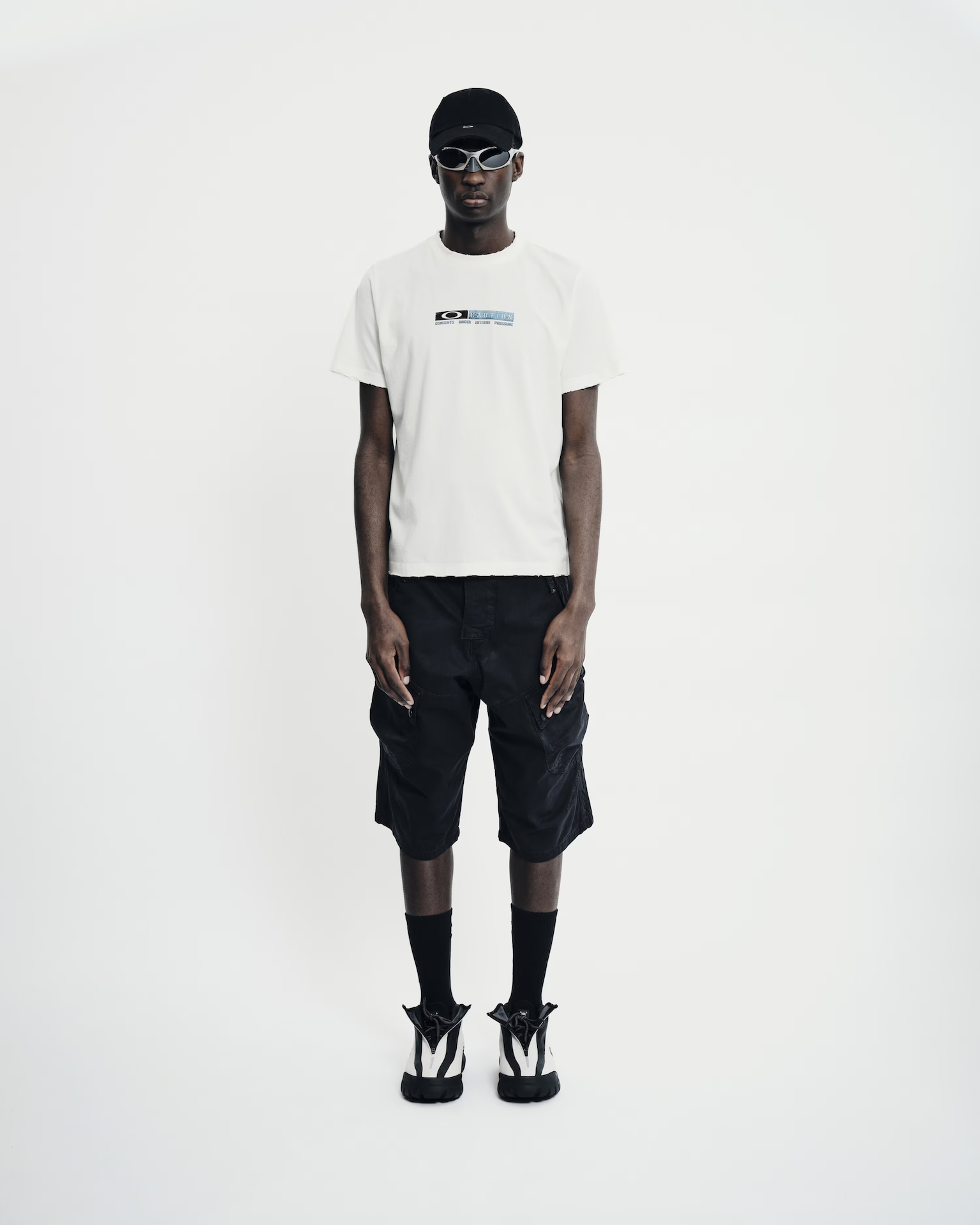 Camiseta Oakley x PIET Caution Ripped