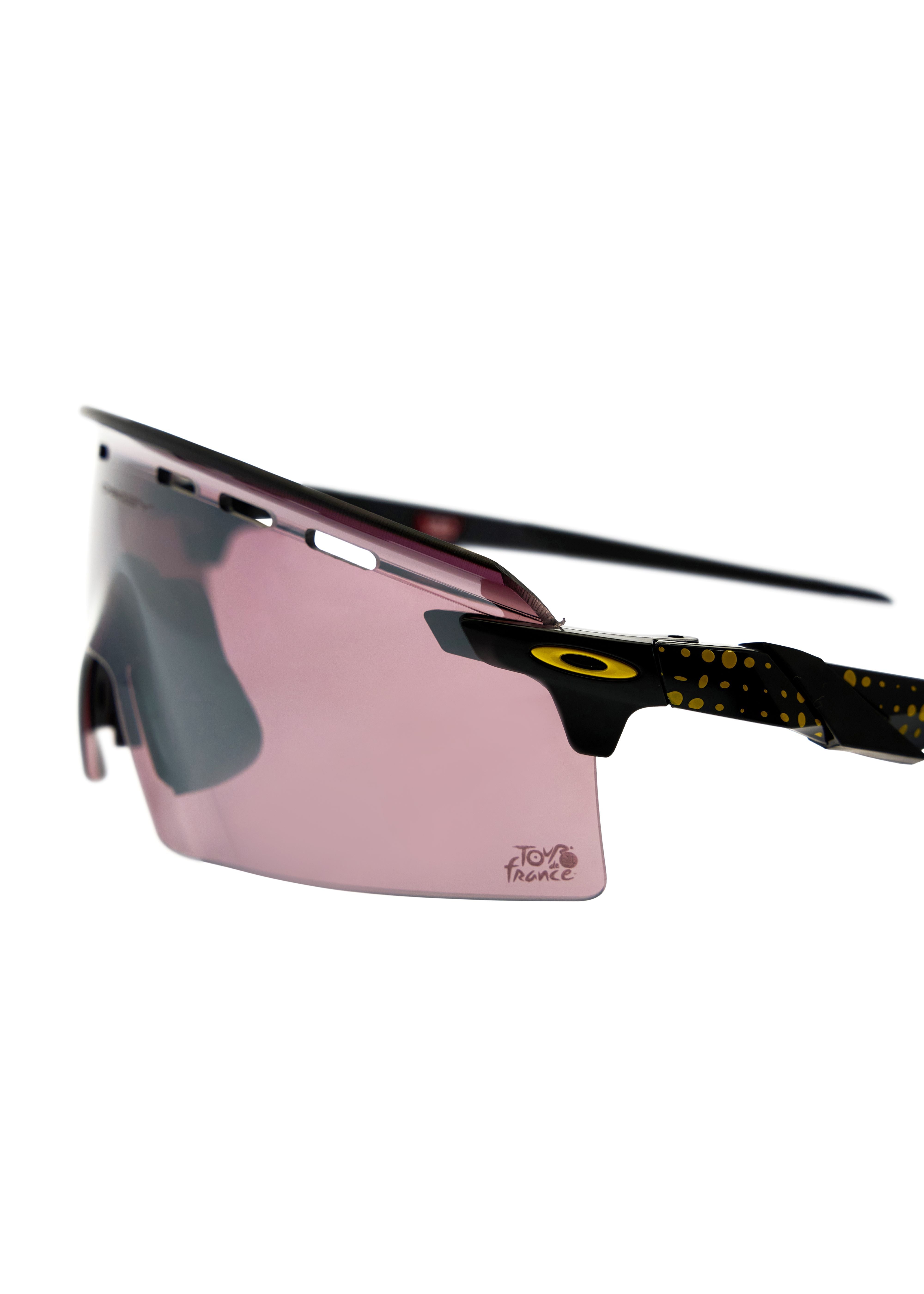 Encoder Strike Vented Tour de France Edition