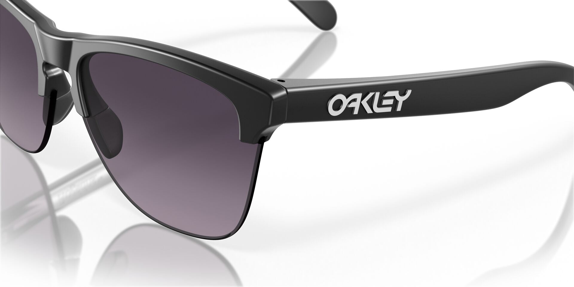 Frogskins Lite Matte Black Lentes Prizm Grey Gradient