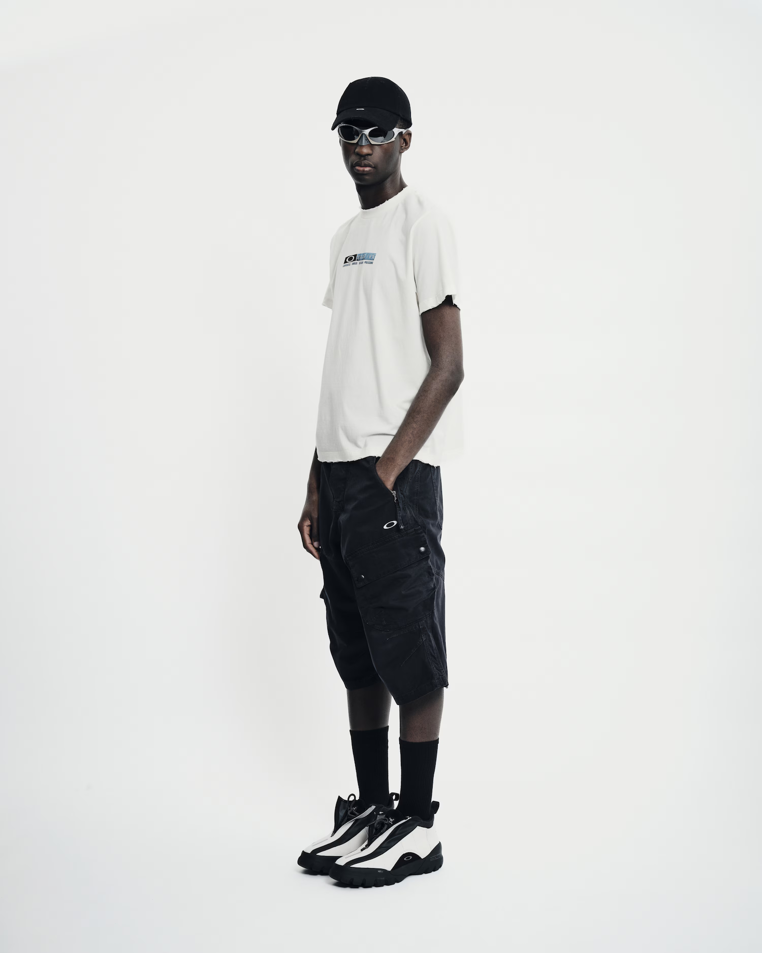 Camiseta Oakley x PIET Caution Ripped