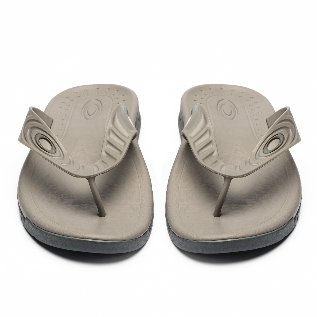 Chinelo Crowd