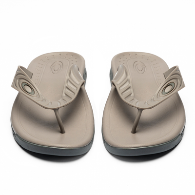 Chinelo Crowd