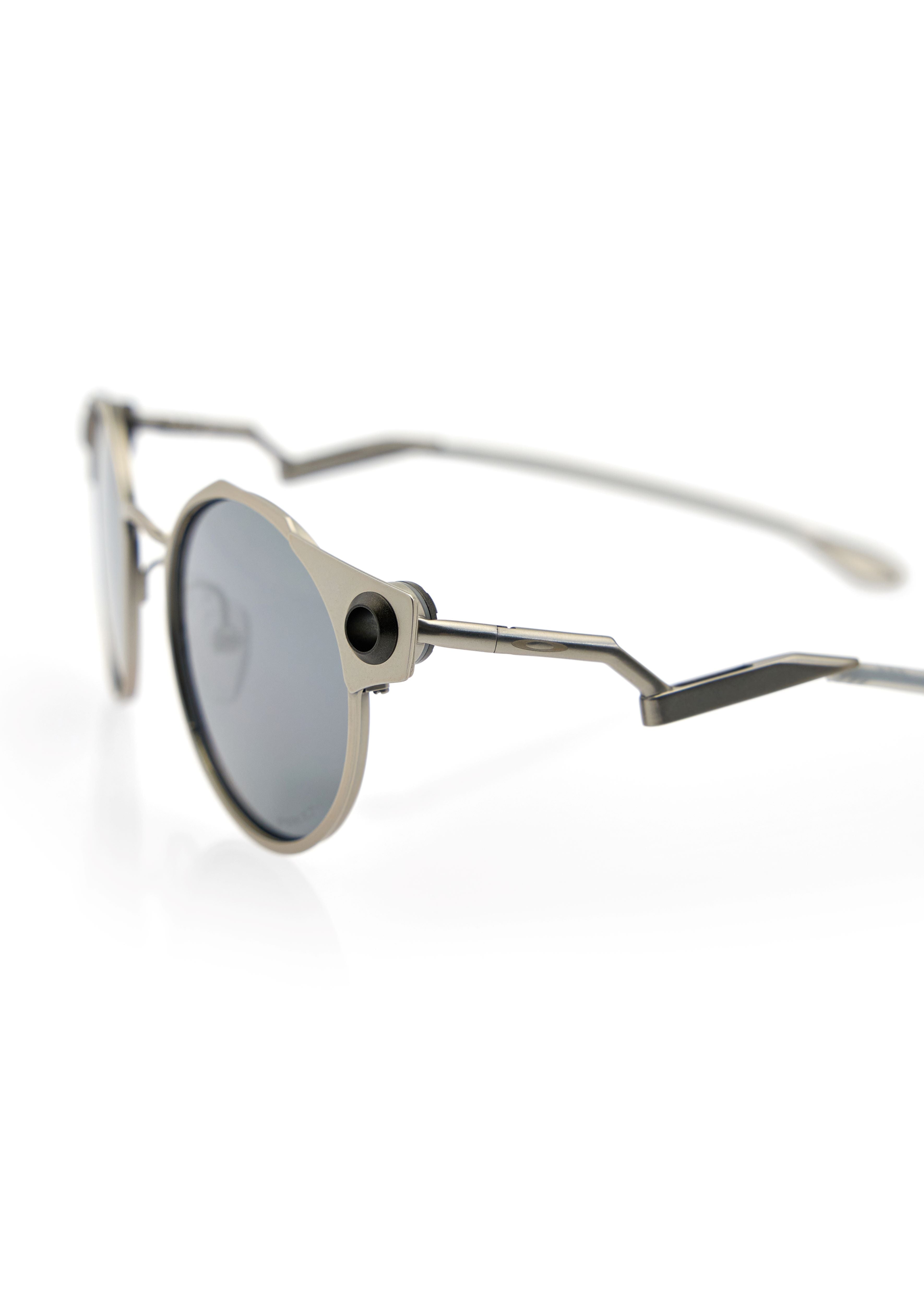 Deadbolt™ Satin Chrome Lentes Prizm Black