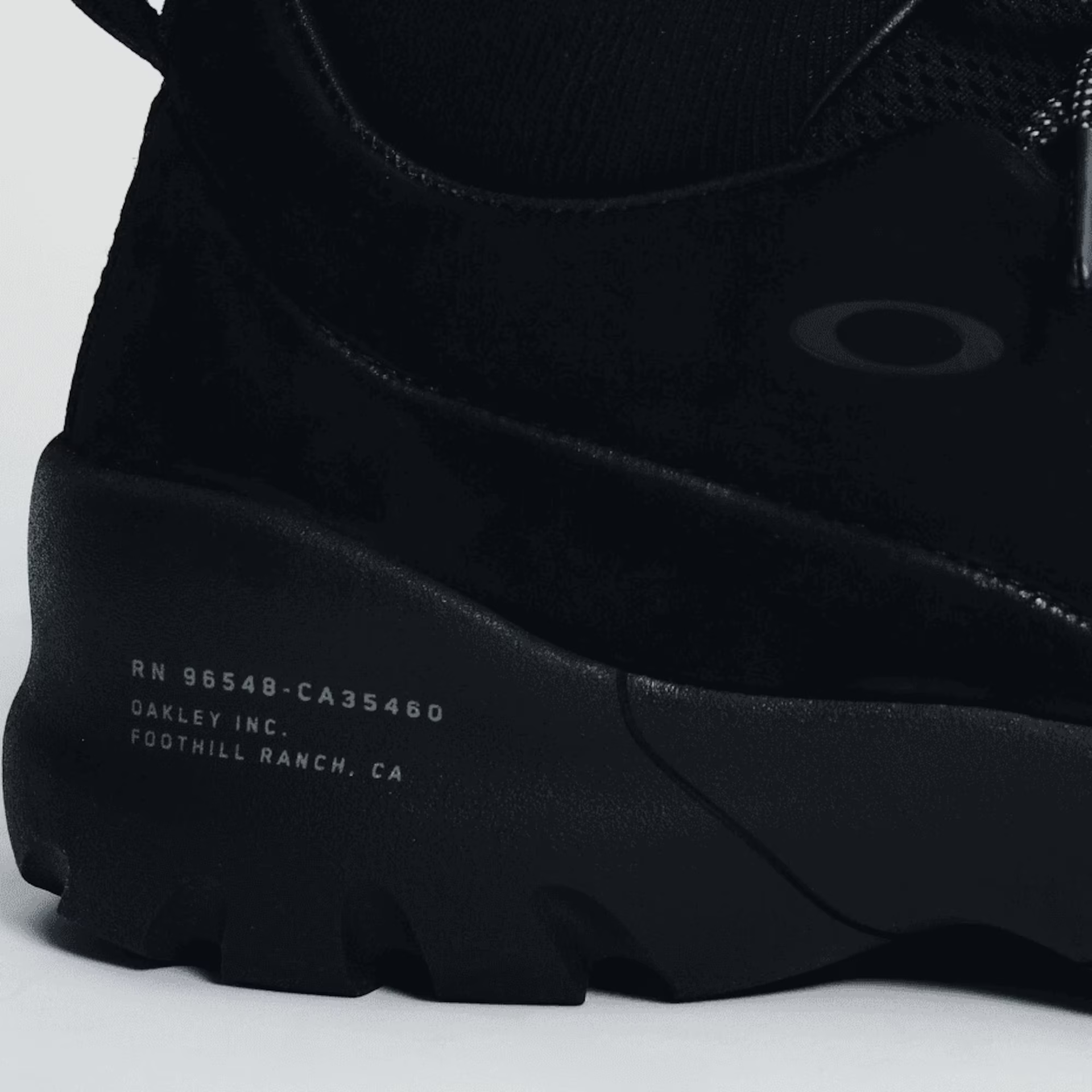 Tênis Oakley x PIET Hoof